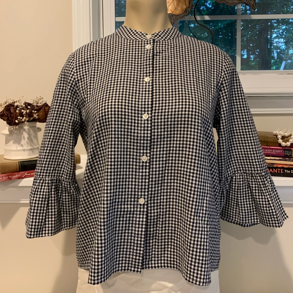 Sweet and feminine gingham top